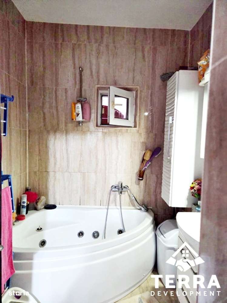 Casă pe colț cu personalitate ( Inel II – zona Cora)-9