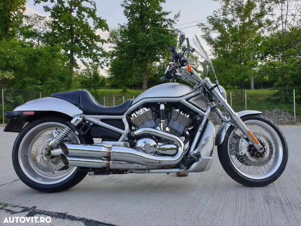 Harley-Davidson V-Rod - 2