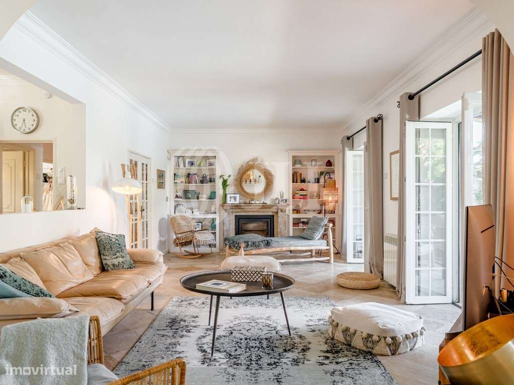 Moradia T7 com piscina e garagem no centro de Cascais - Grande imagem: 3/30