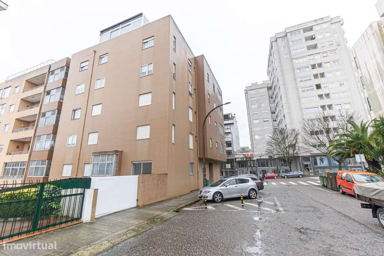 Apartamento T3 renovado | Bonfim, Porto | 105 m2-34