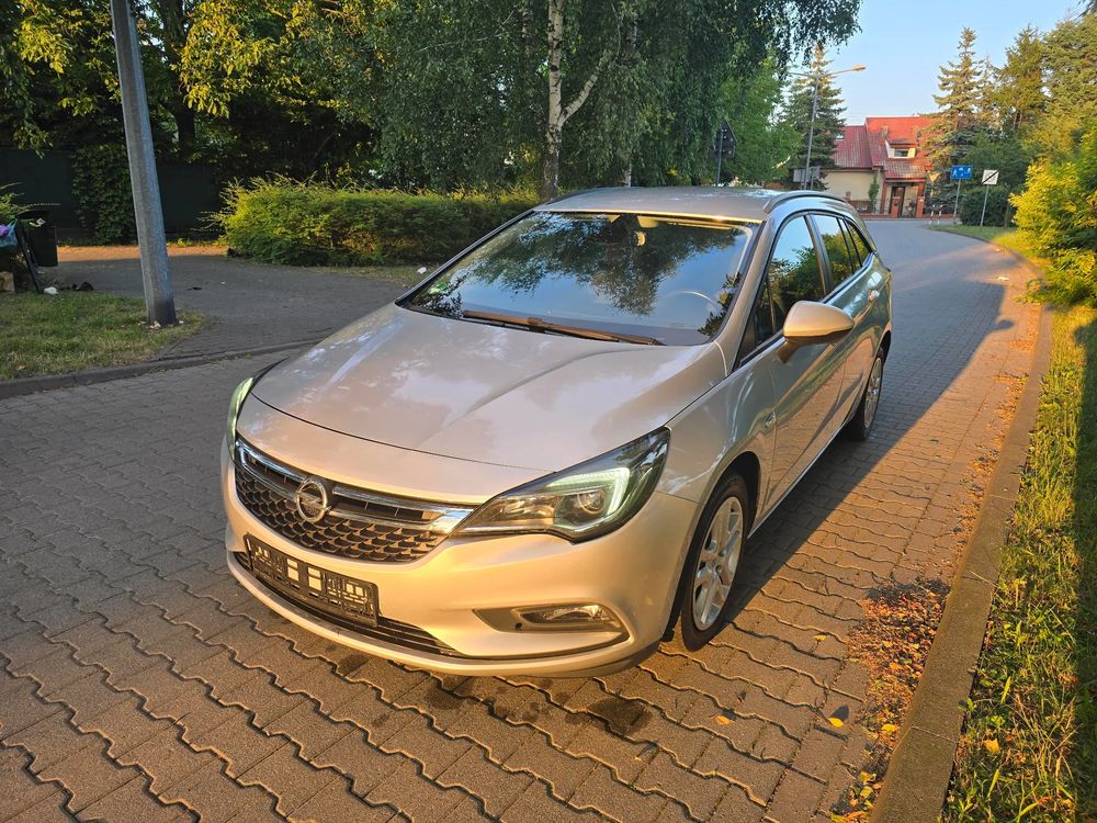 Opel Astra K (2015-2021) 1.6 D (CDTI) Business 2018