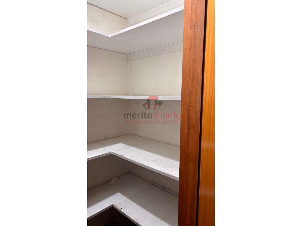 Oferta da escritura e Registo - Ap. T3 - Vila das Aves-14