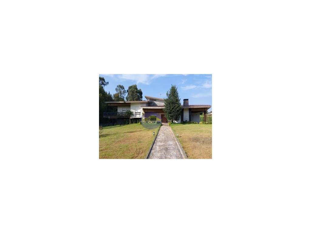 Moradia T5 de Luxo em Famalicão - Grande imagem: 2/31