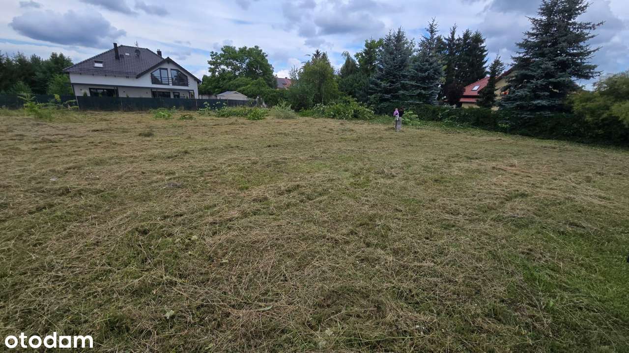 Prywatność i przestrzeń – Działka 1688 m² w Kiekrzu-1