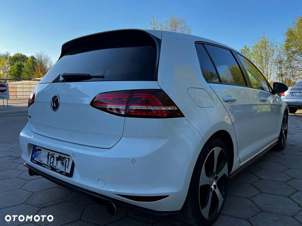 Volkswagen Golf VII 2.0 TSI BMT GTI - 9