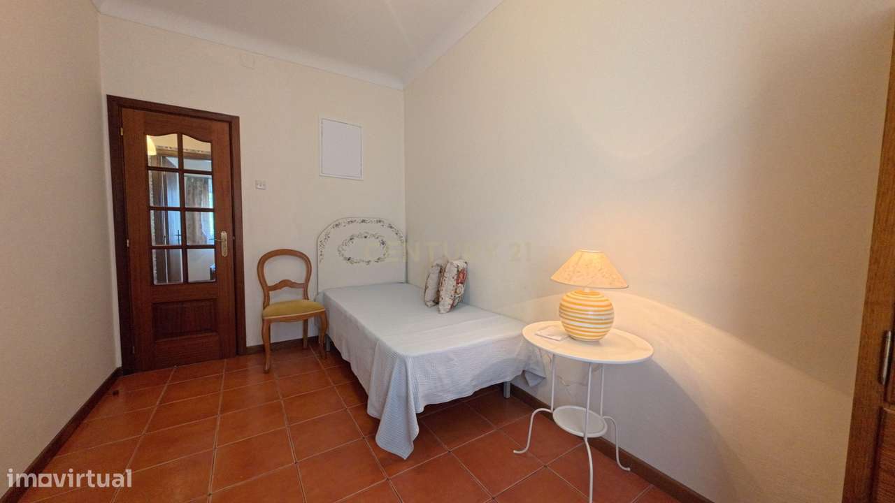 Apartamento T2 no centro de Viseu-7