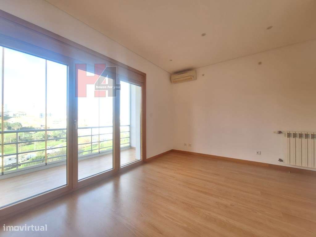 Apartamento T3 Colinas Cruzeiro com 150 m² e 4 lugares de parqueamento-13