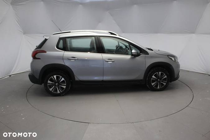 Peugeot 2008 1.2 Pure Tech Allure S&S EAT6 - 10