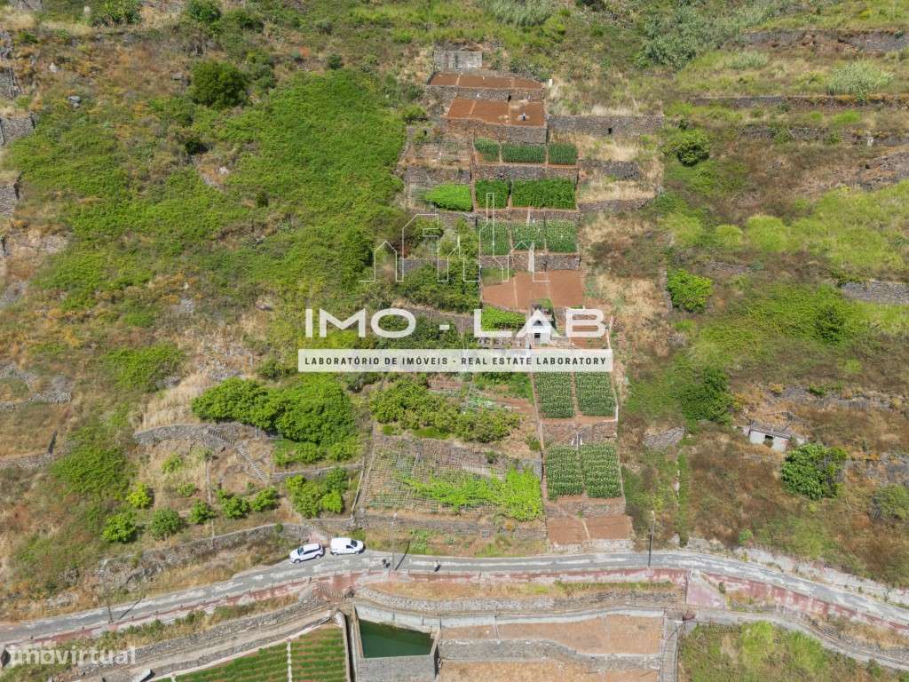 Terreno com 1501m2 - Caldeira - Câmara de Lobos - Grande imagem: 4/15