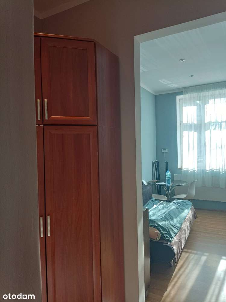 3 pokoje parter podzielone na 2 lokale-4