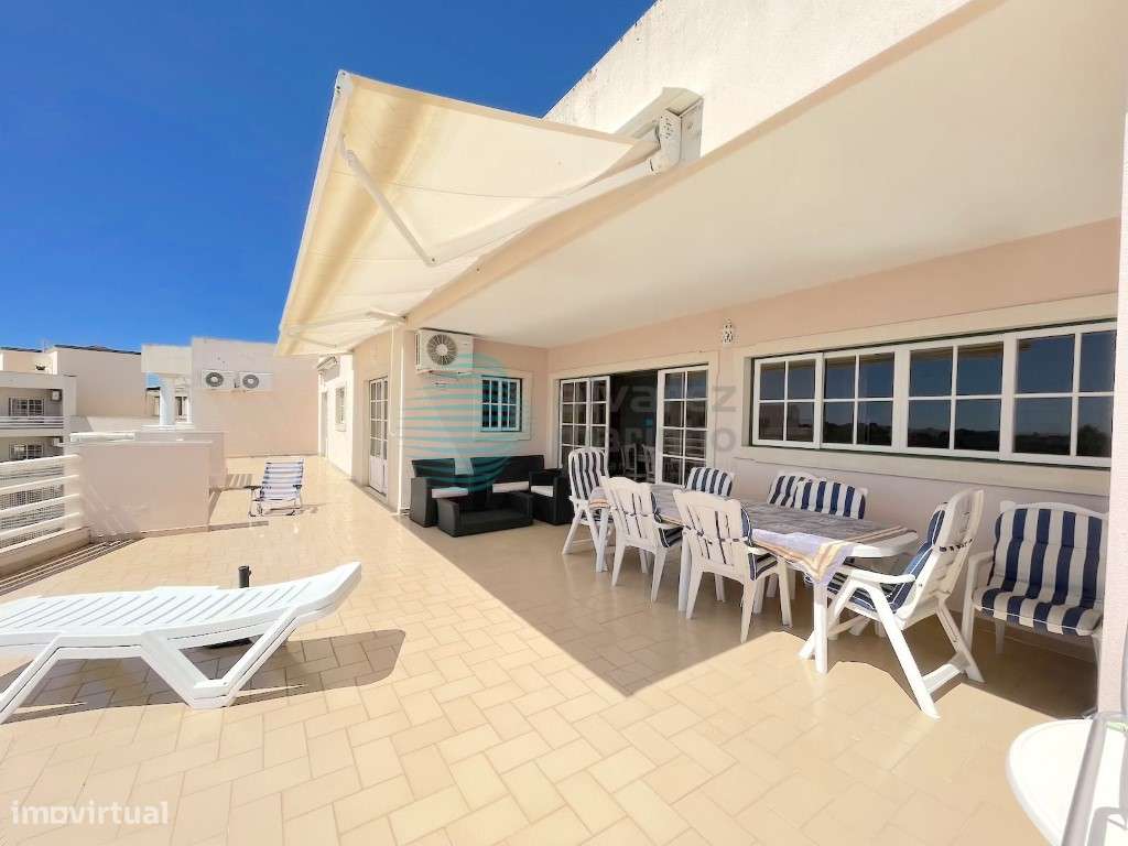 Penthouse 4 assoalhadas com uma área de 232m2, terraço 107m2, Vau, ...-15