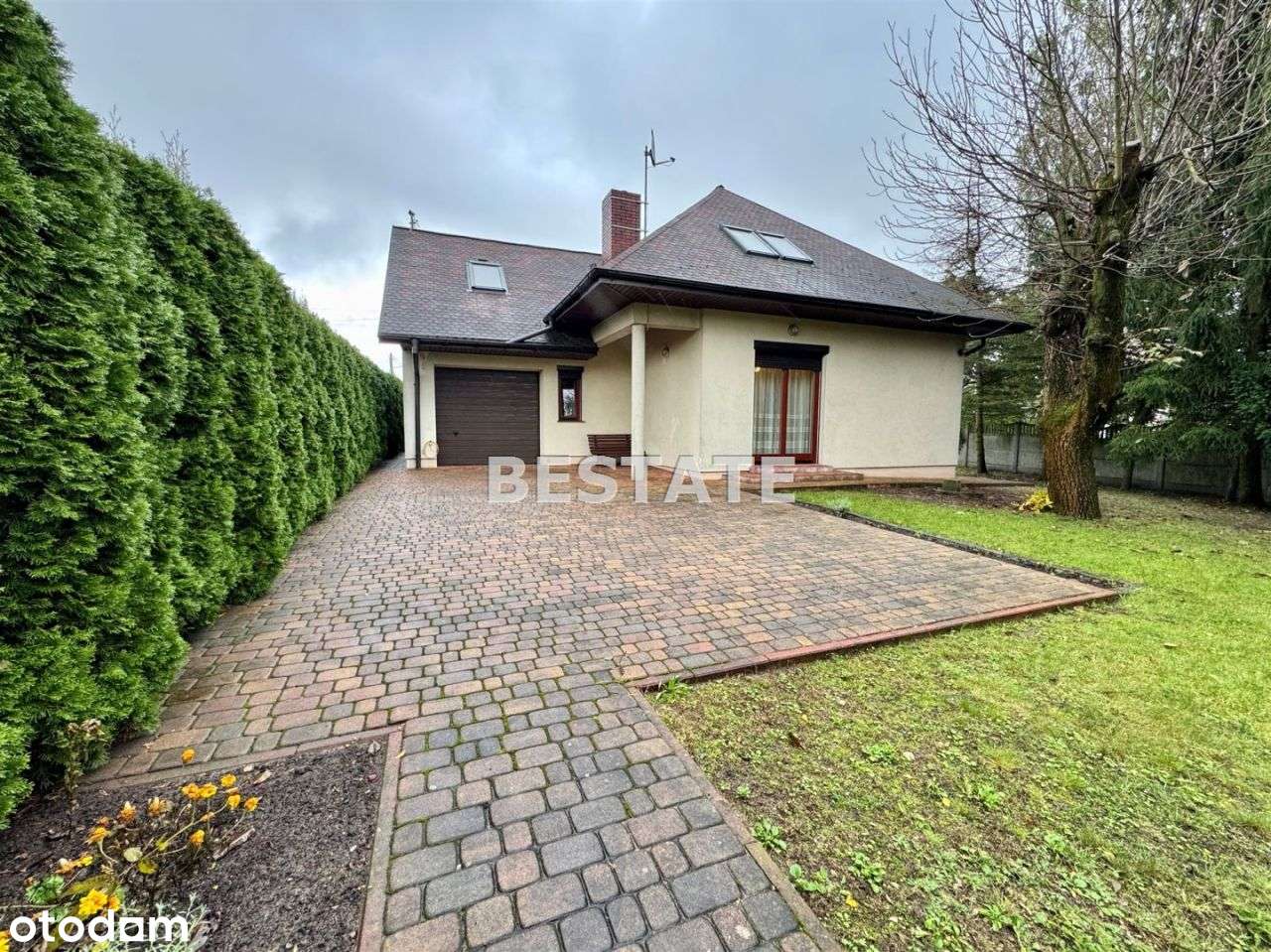 Dom na Bugaju, duża działka, dobra lokalizacja.-13