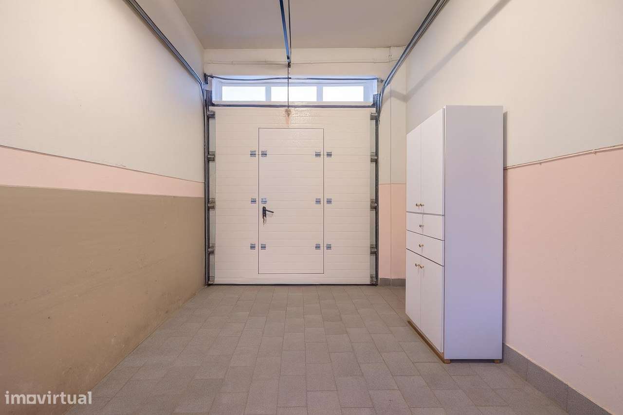 Andar Moradia T3 – Rés do Chão Totalmente Remodelado-22