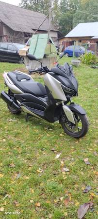 Yamaha X-max - 22