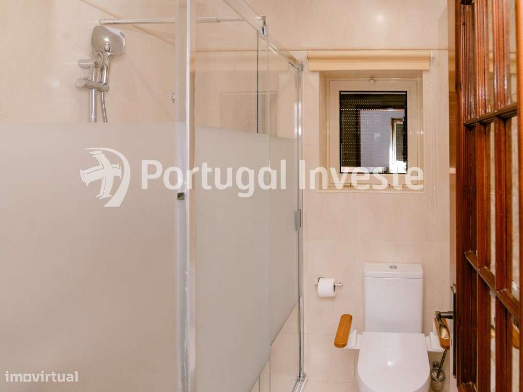 Excepcional apartamento de 4 assoalhadas na Cova da Piedade - Almada-25