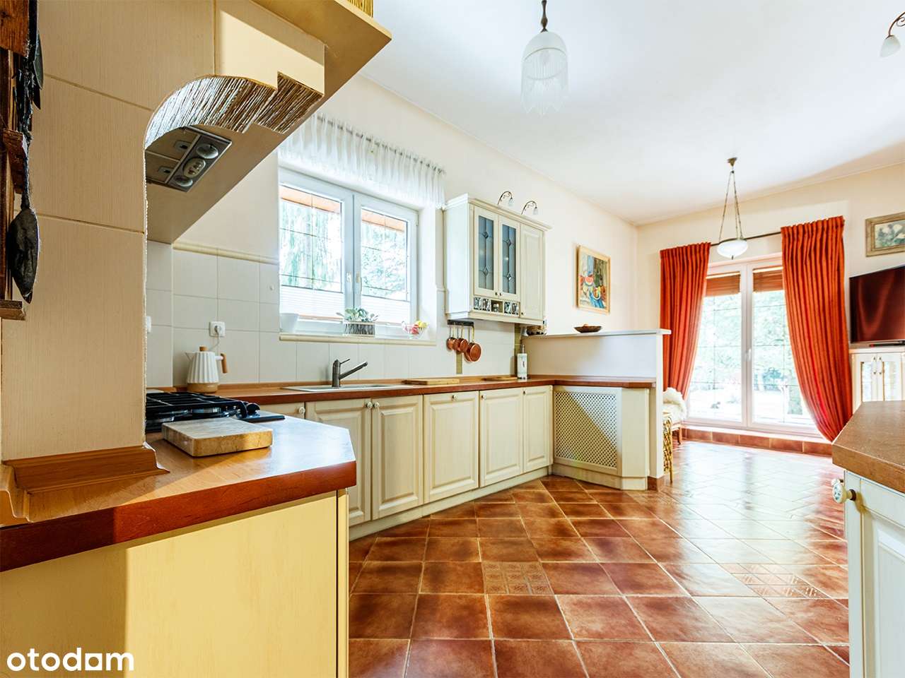 Piękny dom z garażem w okolicy Zalewu Zegrzyńskiego-11