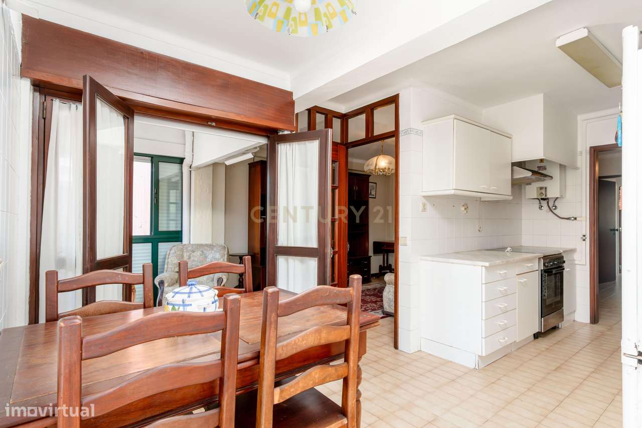 T2 em Caselas – Oportunidade para Criar a Casa dos Seus Sonhos-18