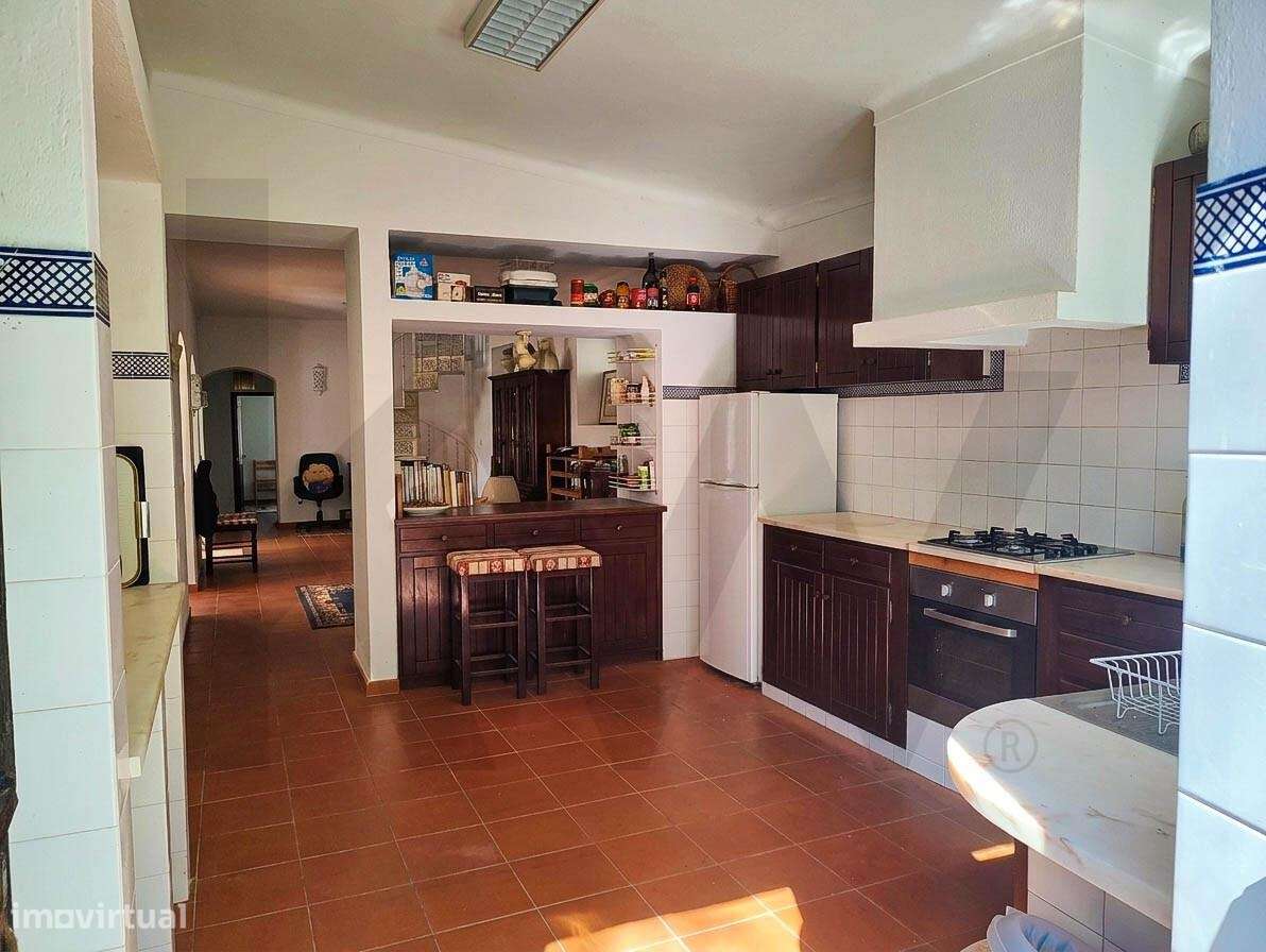 Quinta em Arão- T3+1 com piscina e terreno de 8000m2-11