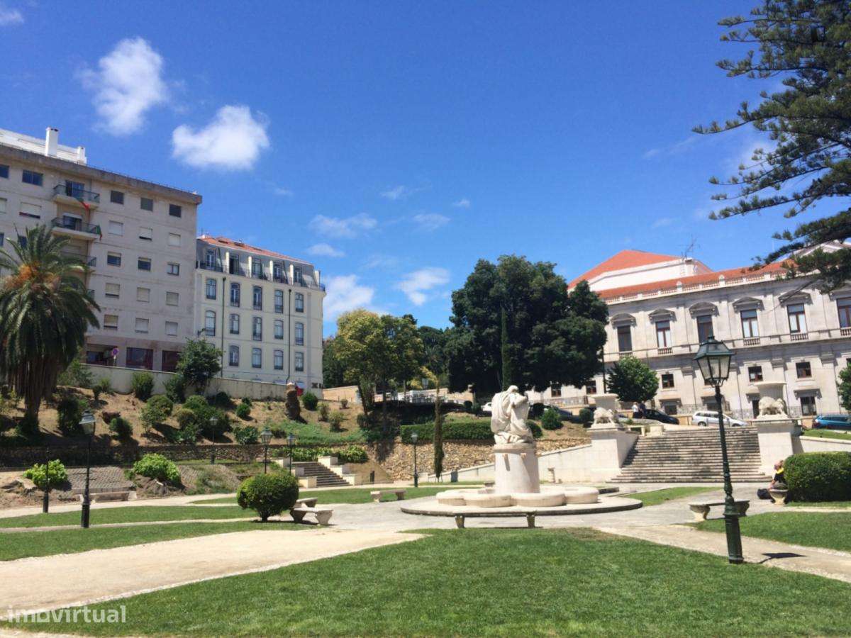 Apartamento com 1 quartos - localizado em São Bento Lisbon - Grande imagem: 5/9