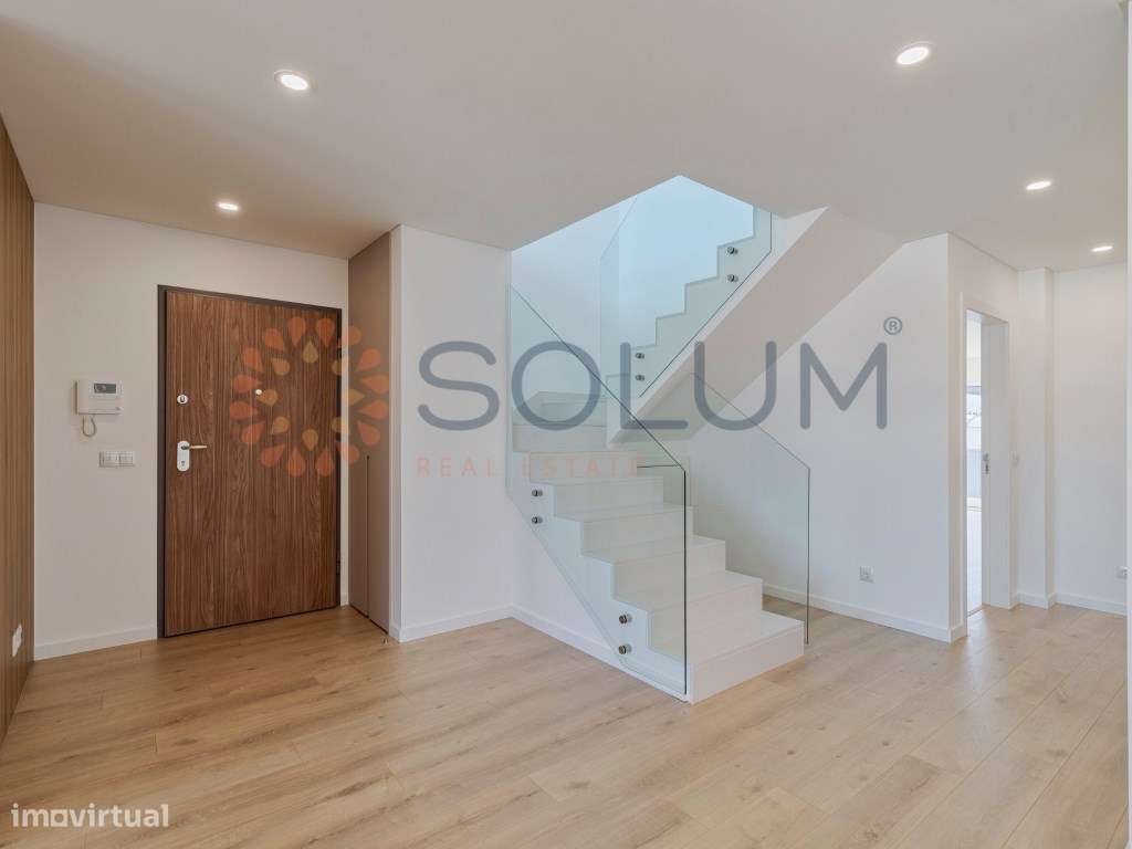 Duplex T4 novo - Portas da Cidade - Montijo-9