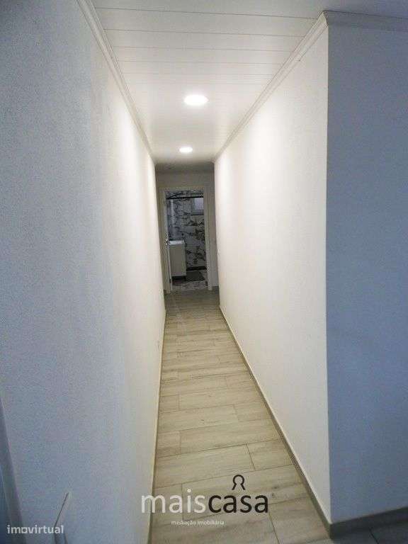 Moradia T3 com Tanque, Terreno e Linha de Água-6