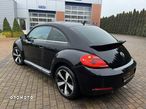 Volkswagen New Beetle - 19