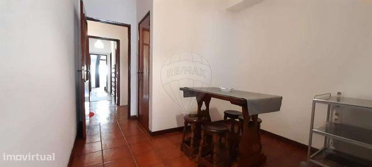 Apartamento T3 junto ao Arco da Porta Nova-5