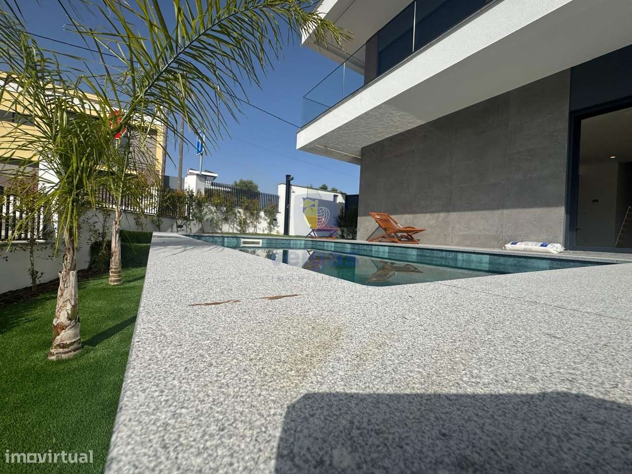Moradia T4 C/ Piscina -  Bairro Primavera-13