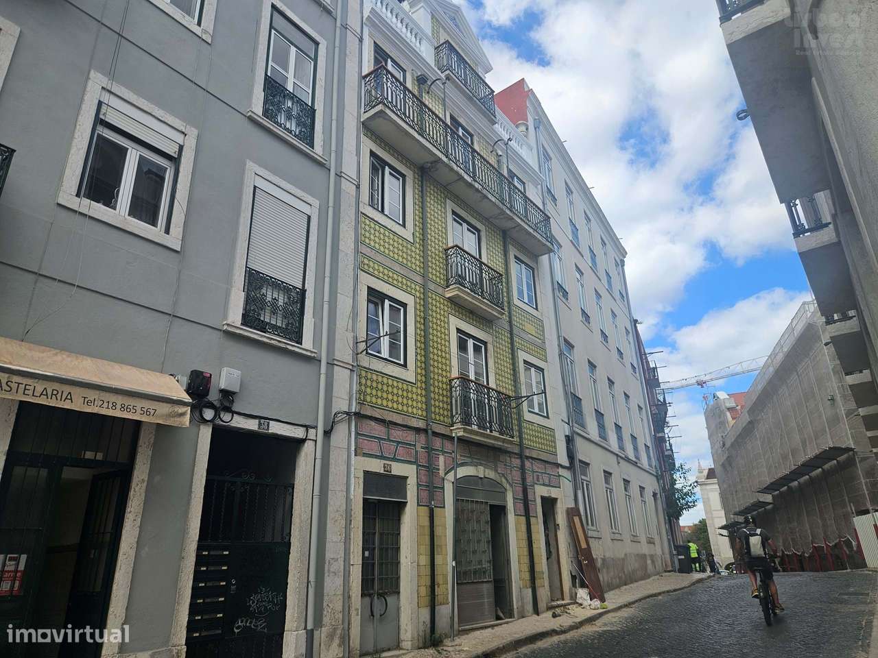 Vendo T2  remodelado em predio totalmente remodelado Terraço vista Rio-0