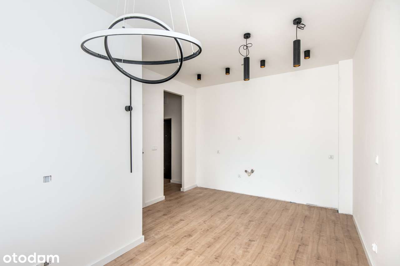 2-pokojowe M | rewit. kamienica | Wstaw meble i zamieszkaj-1