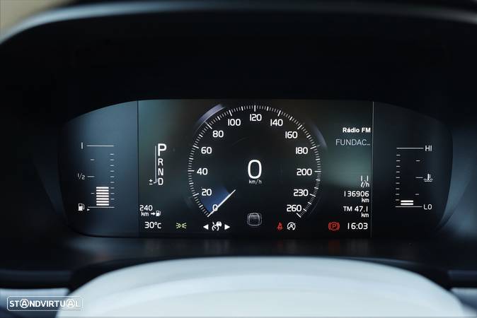 Volvo V90 2.0 D4 Momentum Geartronic - 18