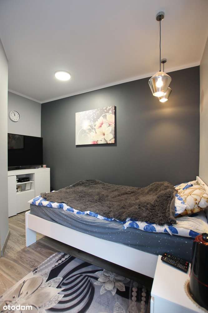 Mieszkanie i budynek po remoncie, parking dla mieszkańców.-3