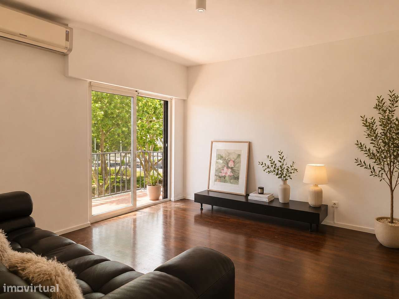 Apartamento T5 Duplex | A poucos passos da St. Julian’s School | Mais-3