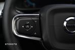 Volvo XC 40 B3 Plus Dark - 18