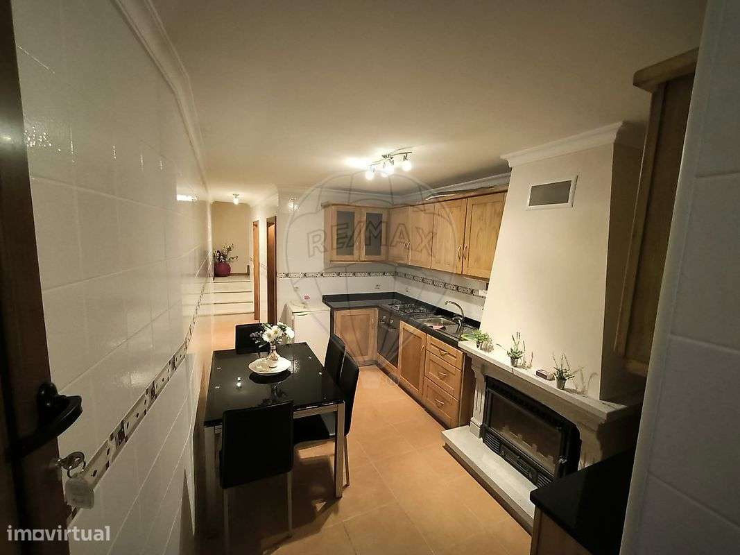 Moradia T2 para venda - Grande imagem: 2/11