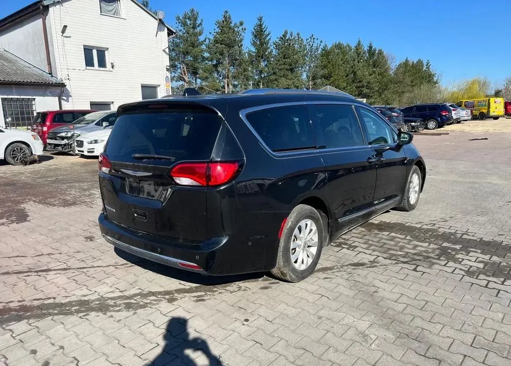 Chrysler Pacifica 2018
