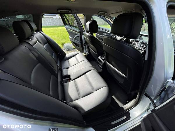 BMW Seria 5 520d Touring Luxury Line - 15