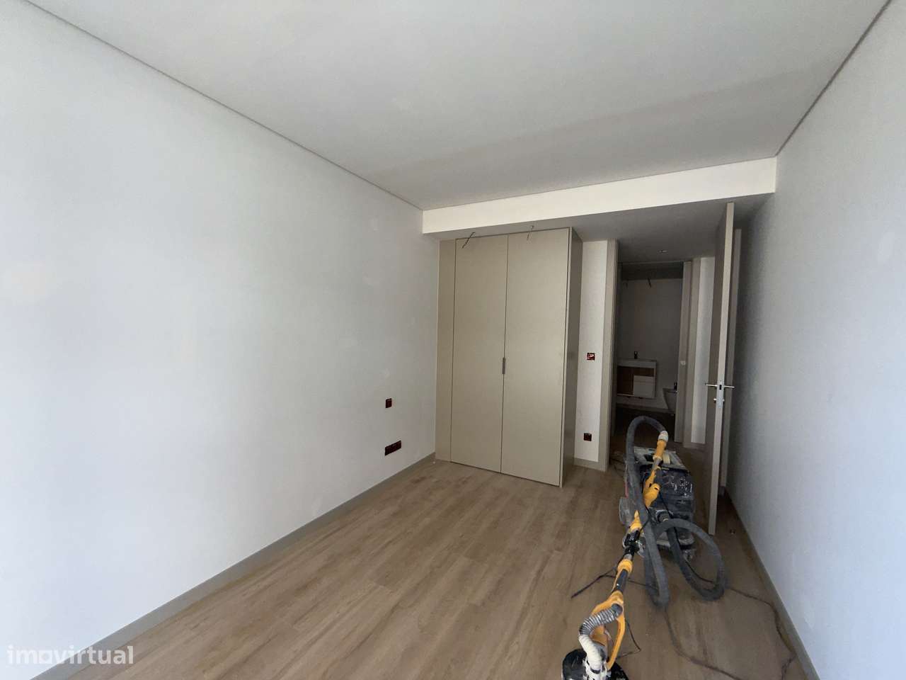 Apartamento T2 à venda em Avenida Dom João II /El Corte Inglês-7