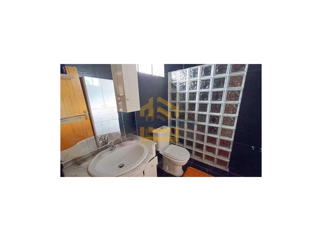 *Moradia T3+1 Renovada | Terraço Privativo | A 600 m da Praia e 400...-31