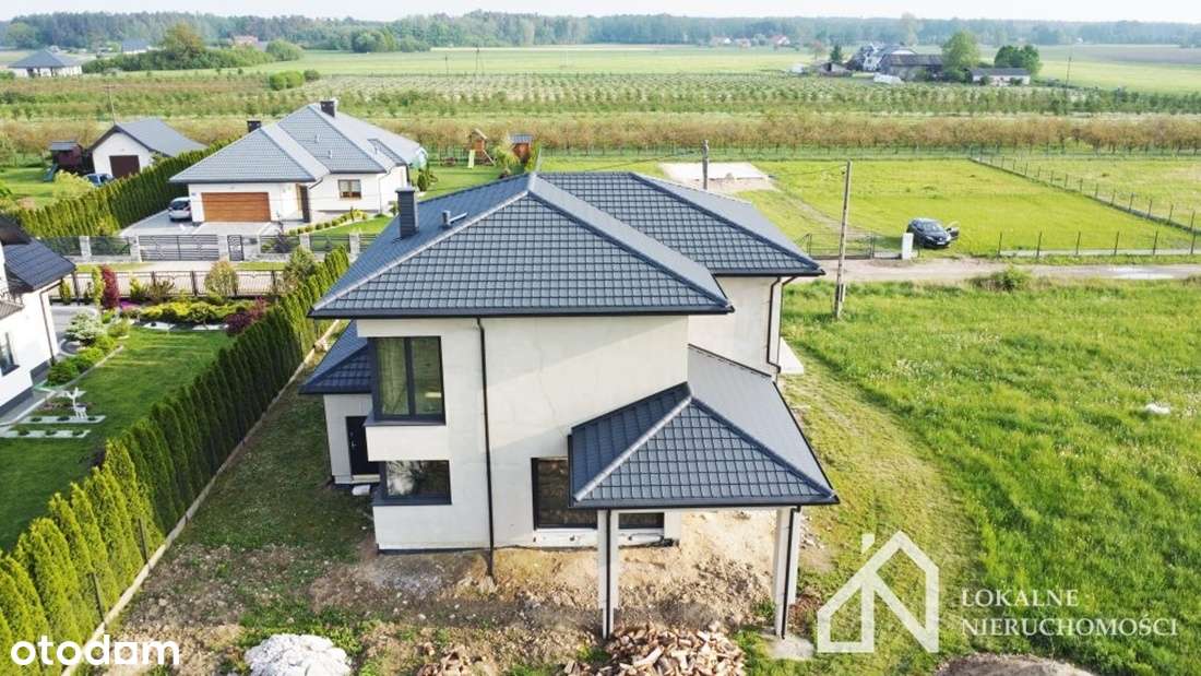 Nowoczesna, elegancka willa w miejscowości Brzozów-Kolonia na sprzedaż-4
