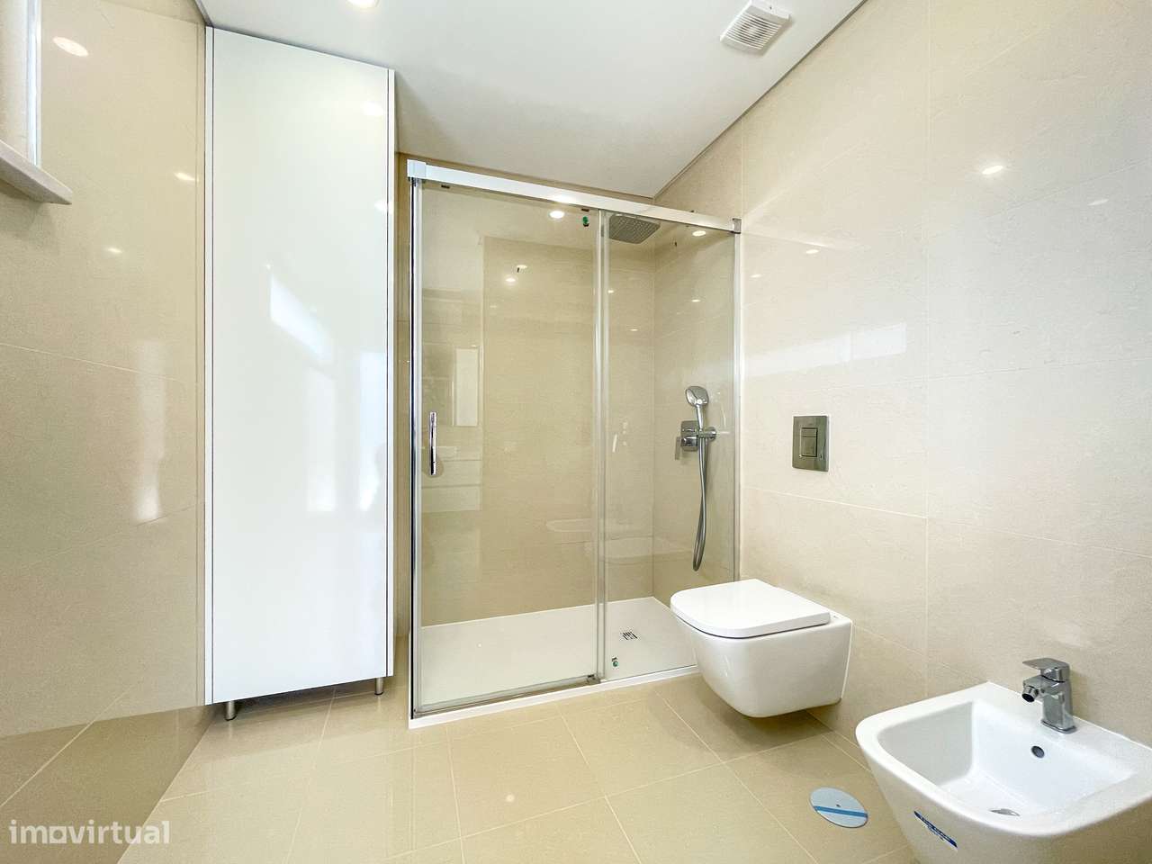 Moradia T4 com Piscina - Santa Iria de Azoia (Bairro da Salvação)-39