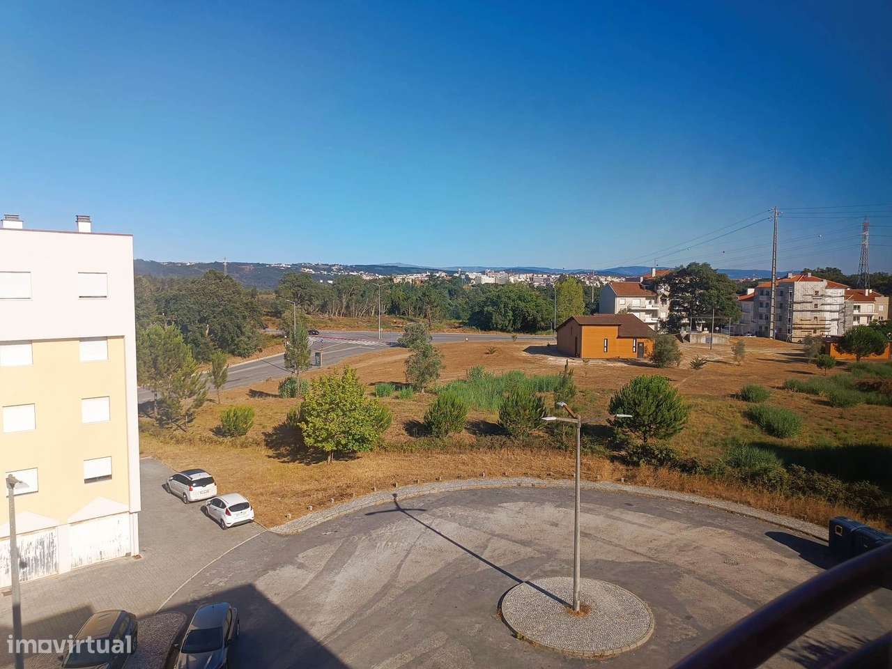 Apartamento T2 em Coimbra (Urbanização Ar e Sol)-10