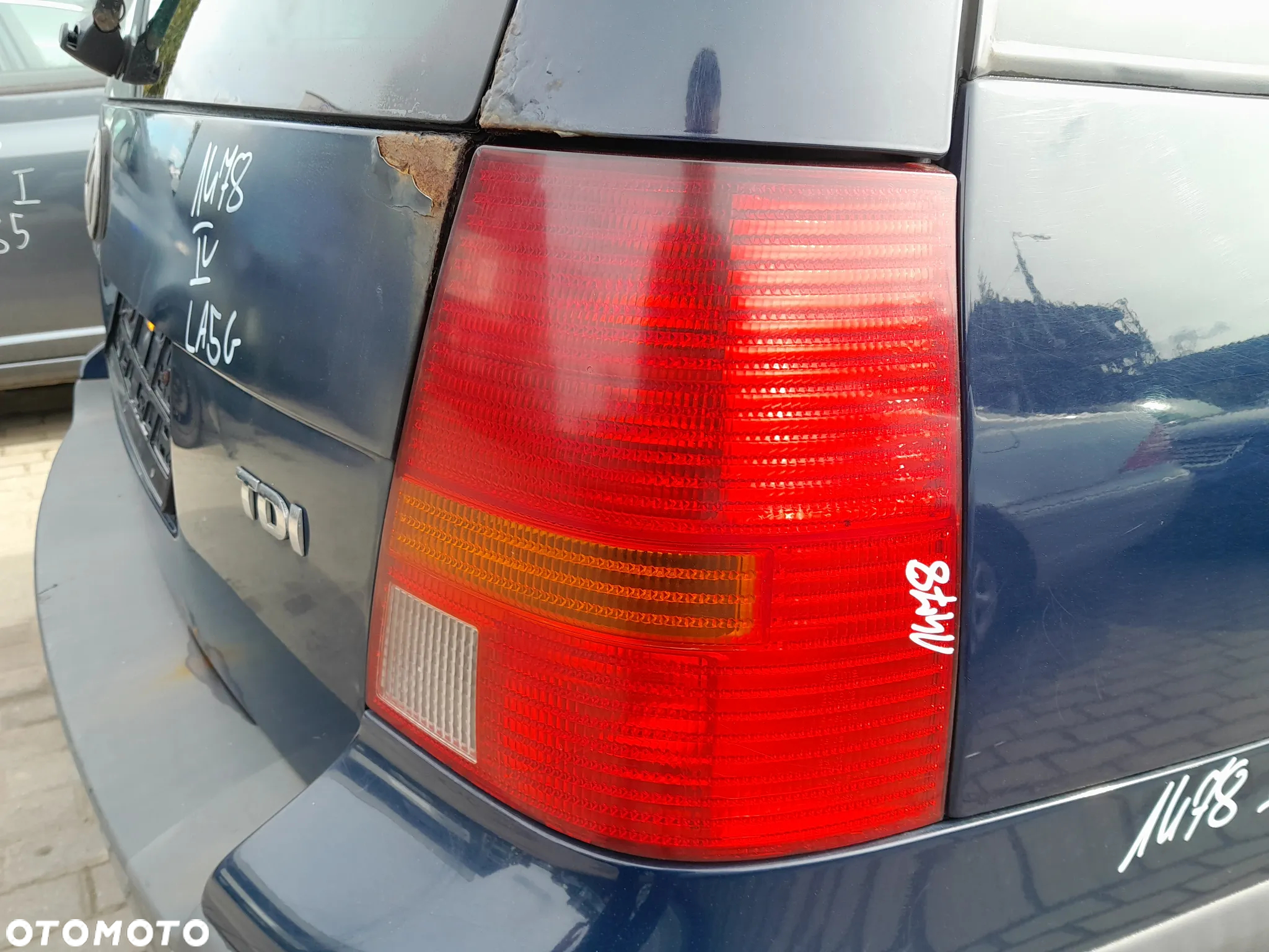 VW GOLF IV LAMPA PRAWA TYLNA PRAWY TYŁ KOMBI - 2