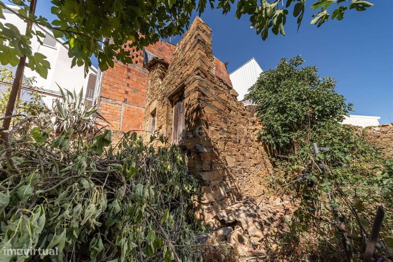 Moradia Geminada T1 / Fundão, Silvares - Grande imagem: 5/6