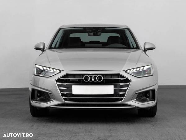 Audi A4 40 TDI quattro S tronic Advanced - 4