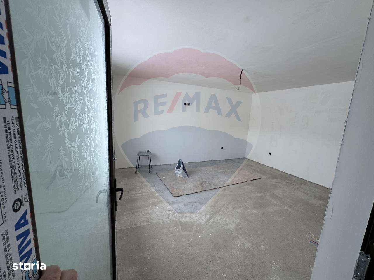 Casă / Vilă cu 6 camere de vânzare-11