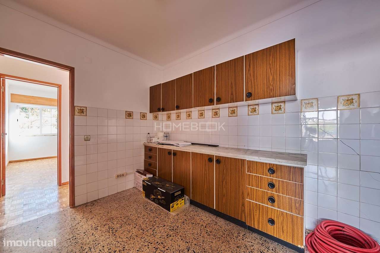 Moradia T3 com Potencial transformação para T4 | Quinta do Anjo, Palme-12