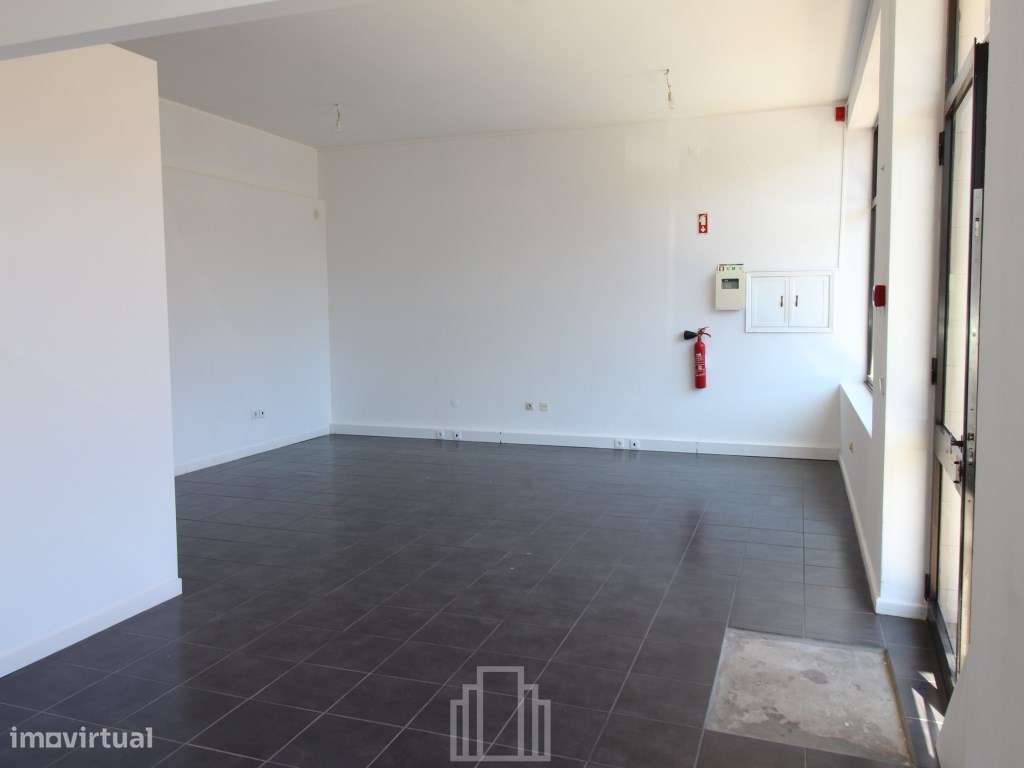 Loja - Esmoriz - Grande imagem: 2/9