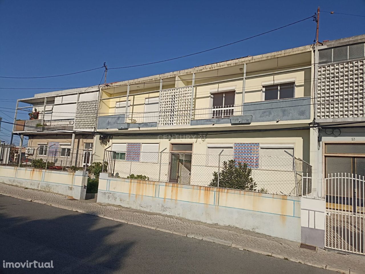 Prédio Residencial no centro do Feijó com 8 Apartamentos, Almada