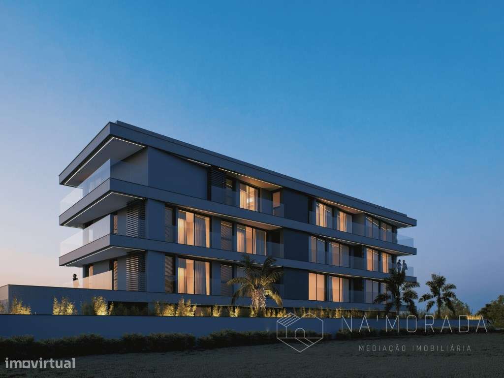 Apartamento T3 com terraço de 40m2 em São Félix da Marinha-29